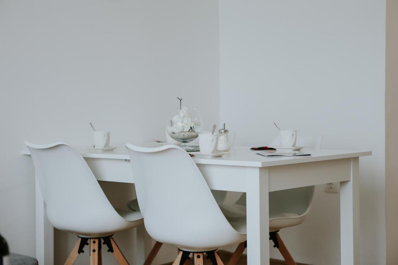 Apartman Nikola กอสปิช ภายนอก รูปภาพ
