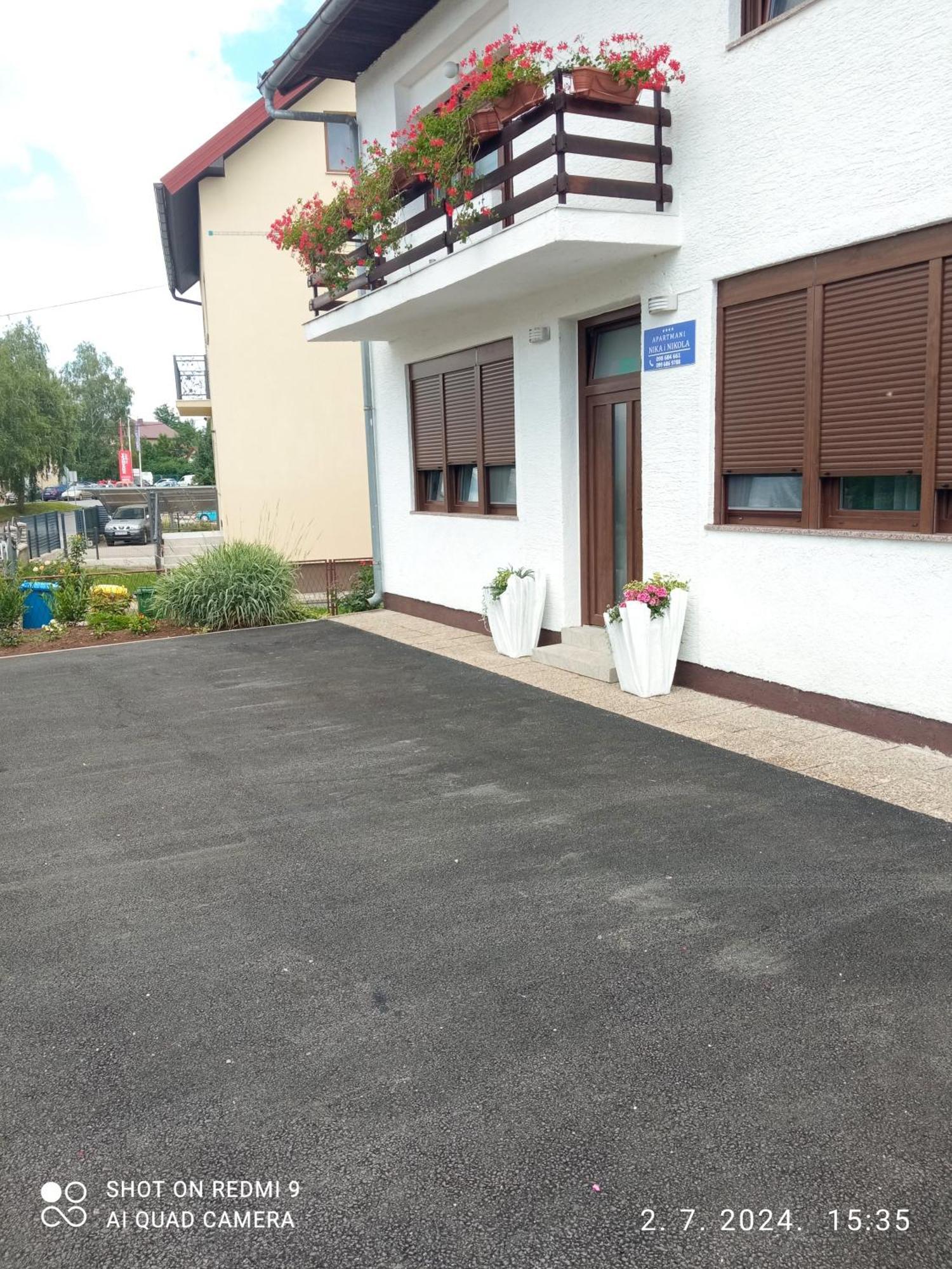 Apartman Nikola กอสปิช ภายนอก รูปภาพ